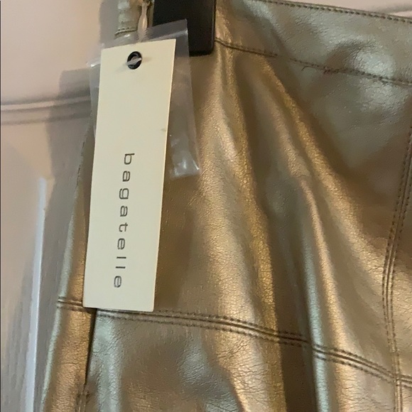Bagatelle Gold faux leather skirt - Picture 2 of 4